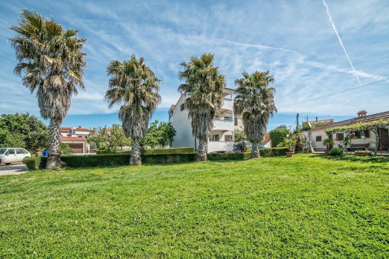 Apartments And Rooms Ana Pomer 217 Εξωτερικό φωτογραφία