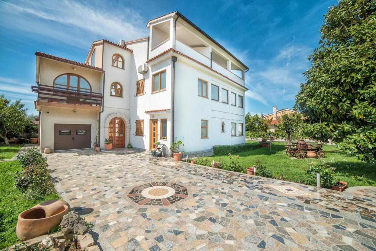 Apartments And Rooms Ana Pomer 217 Εξωτερικό φωτογραφία
