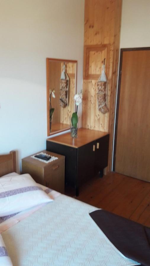 Apartments And Rooms Ana Pomer 217 Εξωτερικό φωτογραφία