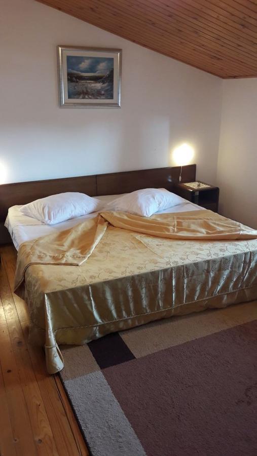 Apartments And Rooms Ana Pomer 217 Εξωτερικό φωτογραφία