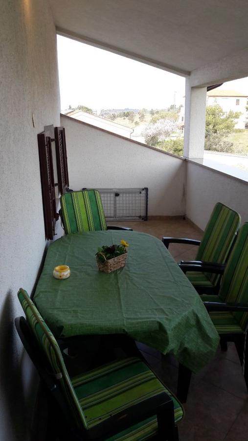Apartments And Rooms Ana Pomer 217 Εξωτερικό φωτογραφία