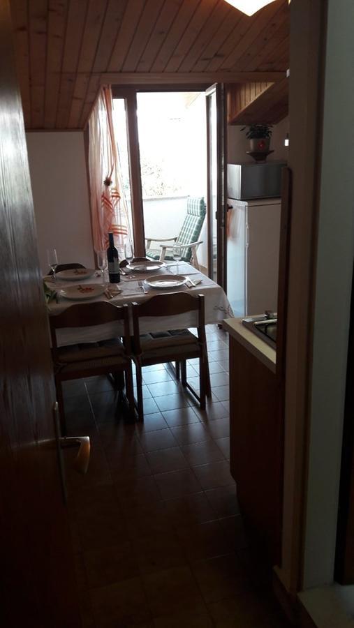 Apartments And Rooms Ana Pomer 217 Εξωτερικό φωτογραφία